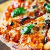 البيتزا الايطالى